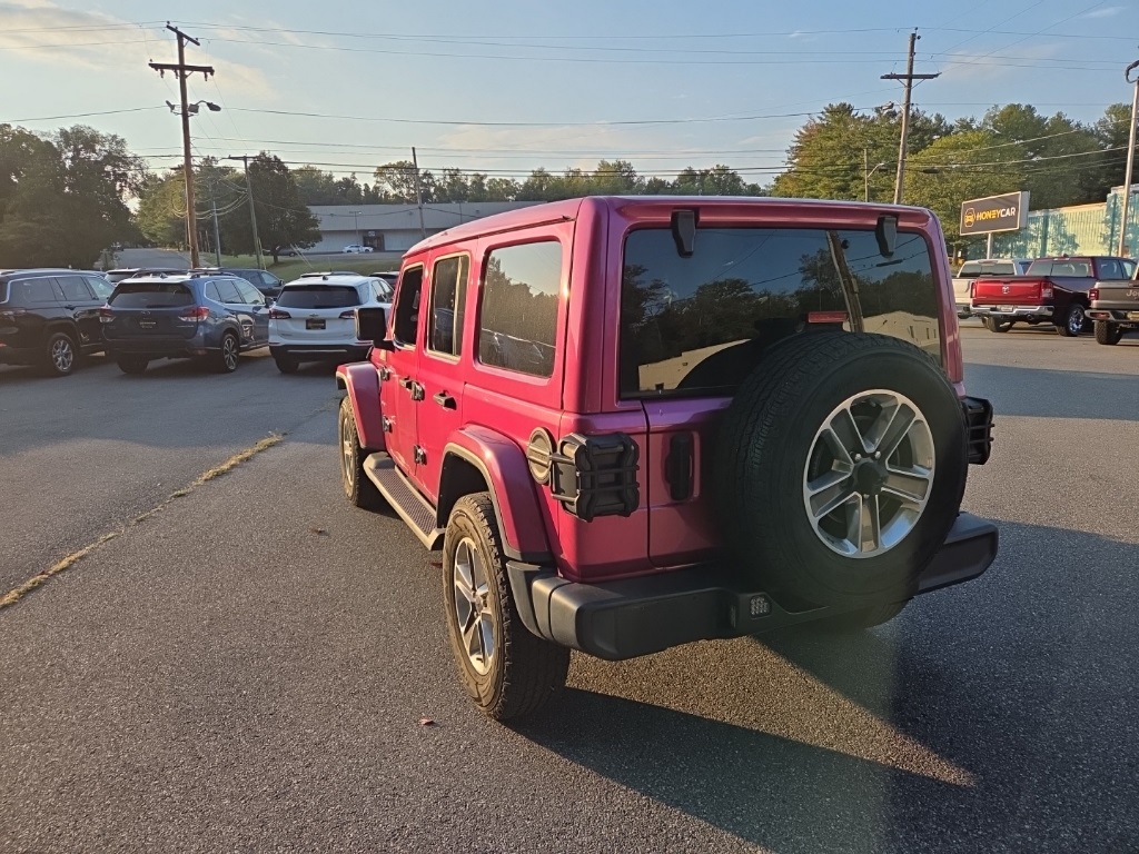 2022 Jeep Wrangler Unlimited Sahara photo 4
