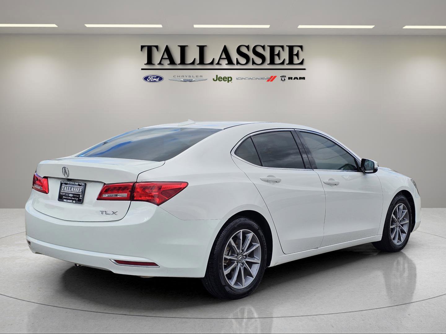 2018 Acura TLX Technology photo 8