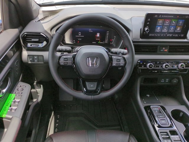 2025 Honda Pilot Black Edition photo 11