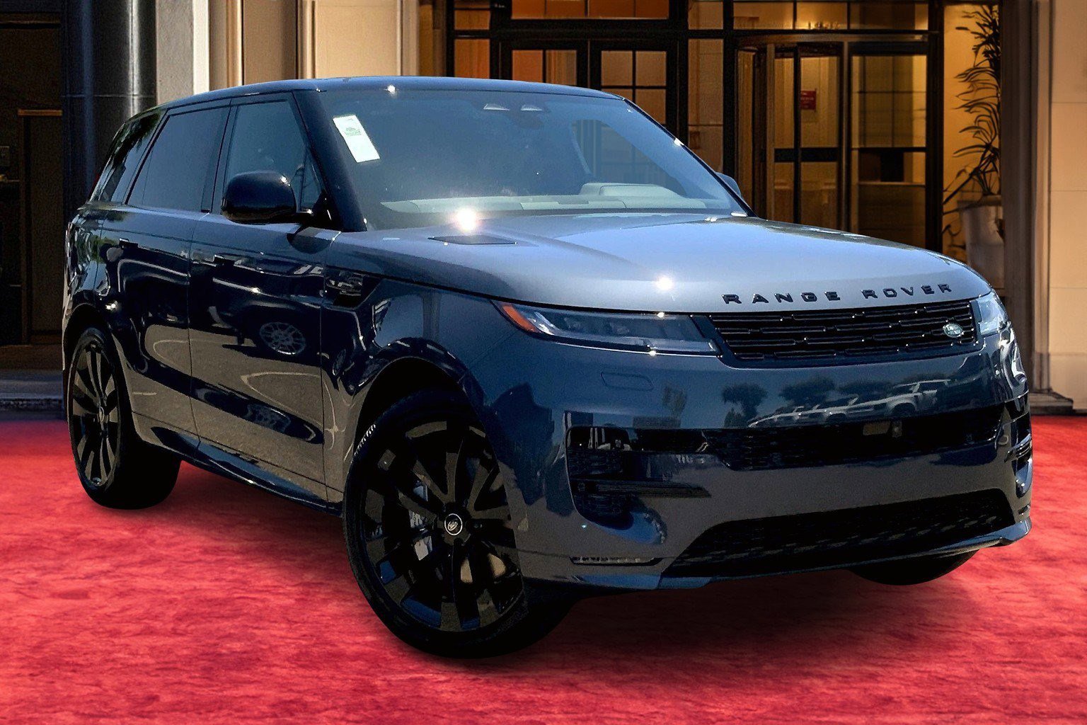 2025 Land Rover Range Rover Sport P400 Dynamic SE photo 2