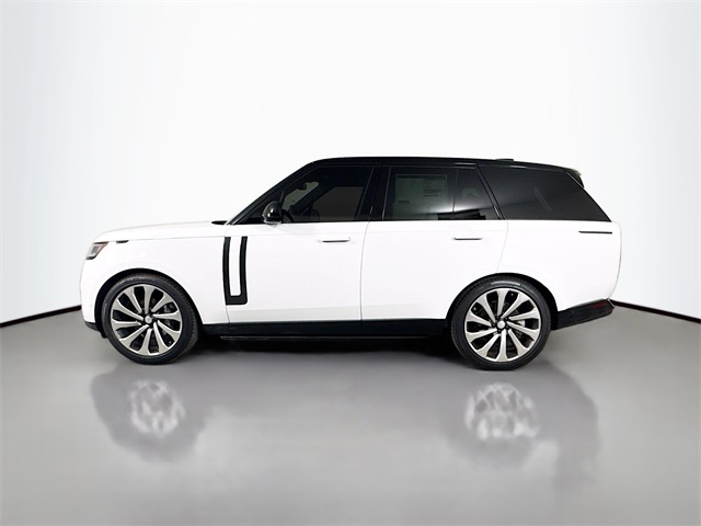 2025 Land Rover Range Rover SE photo 8