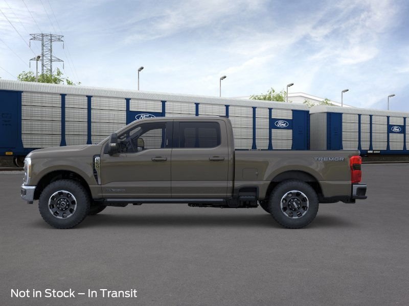 2026 Ford F-250 Lariat photo 2