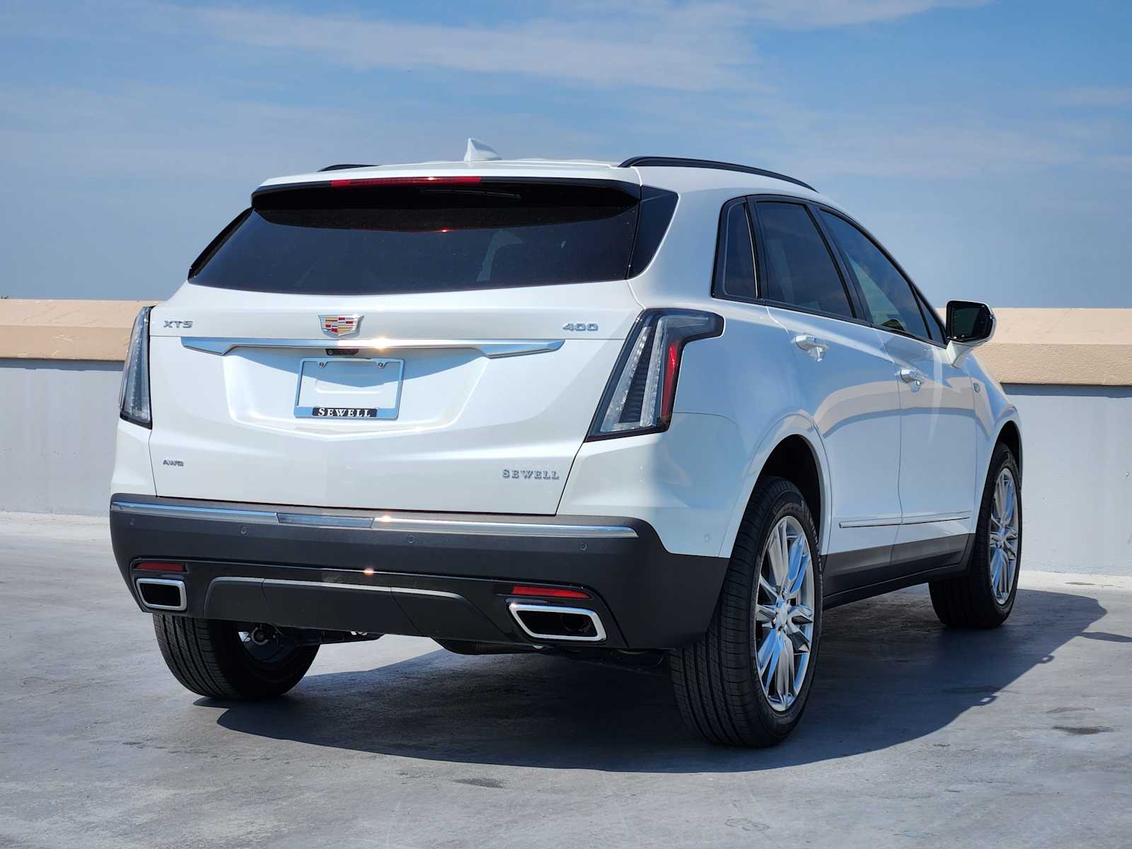 2025 Cadillac XT5 Sport photo 4