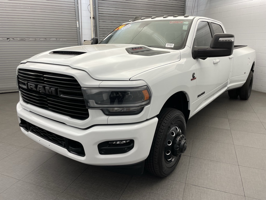2024 Ram 3500 Laramie photo 6