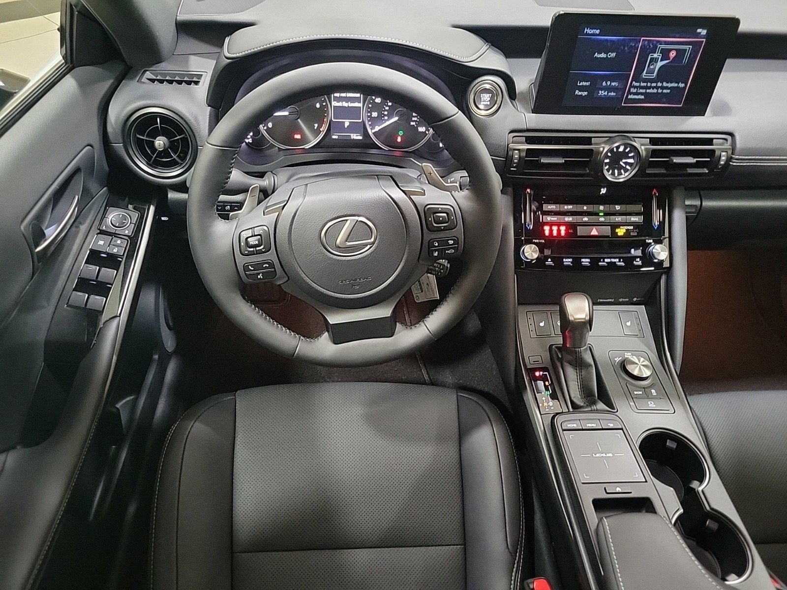 2025 Lexus IS 350 F SPORT photo 8