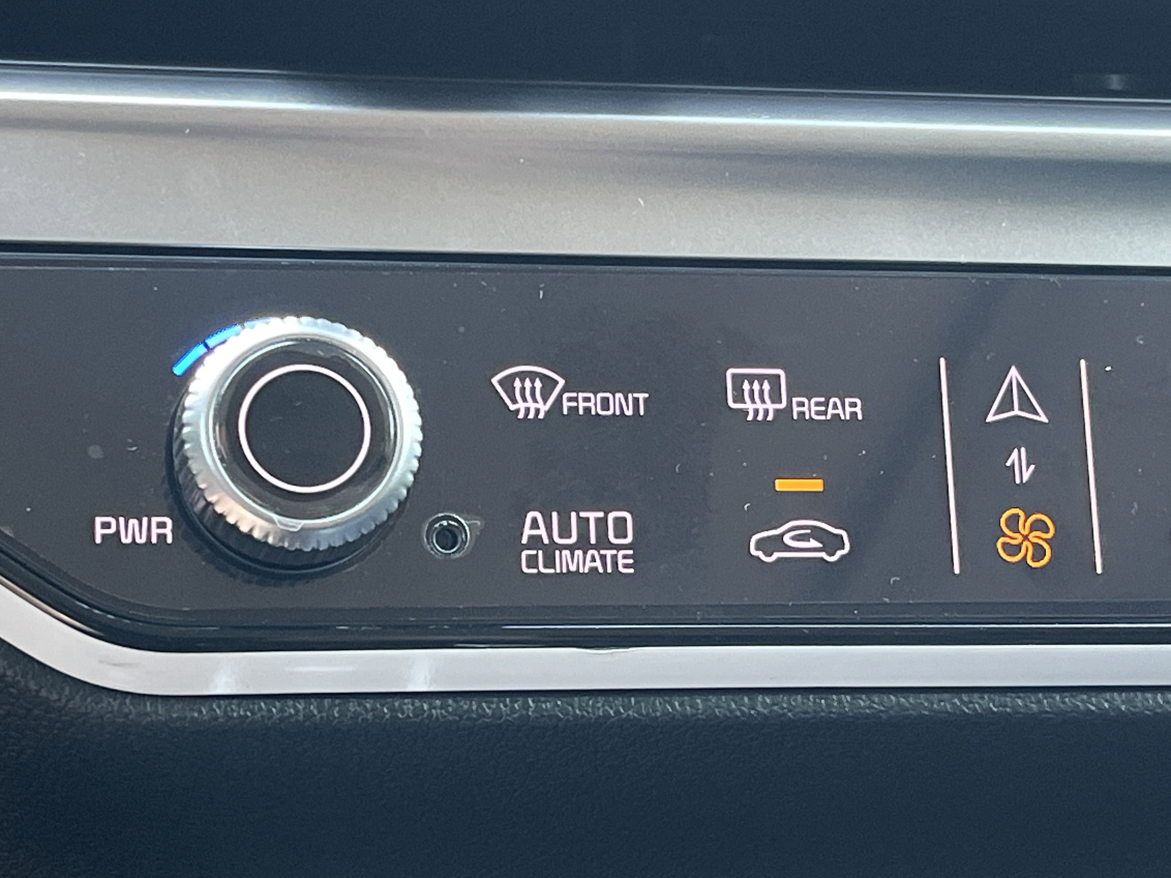 2025 Kia Sorento S photo 5