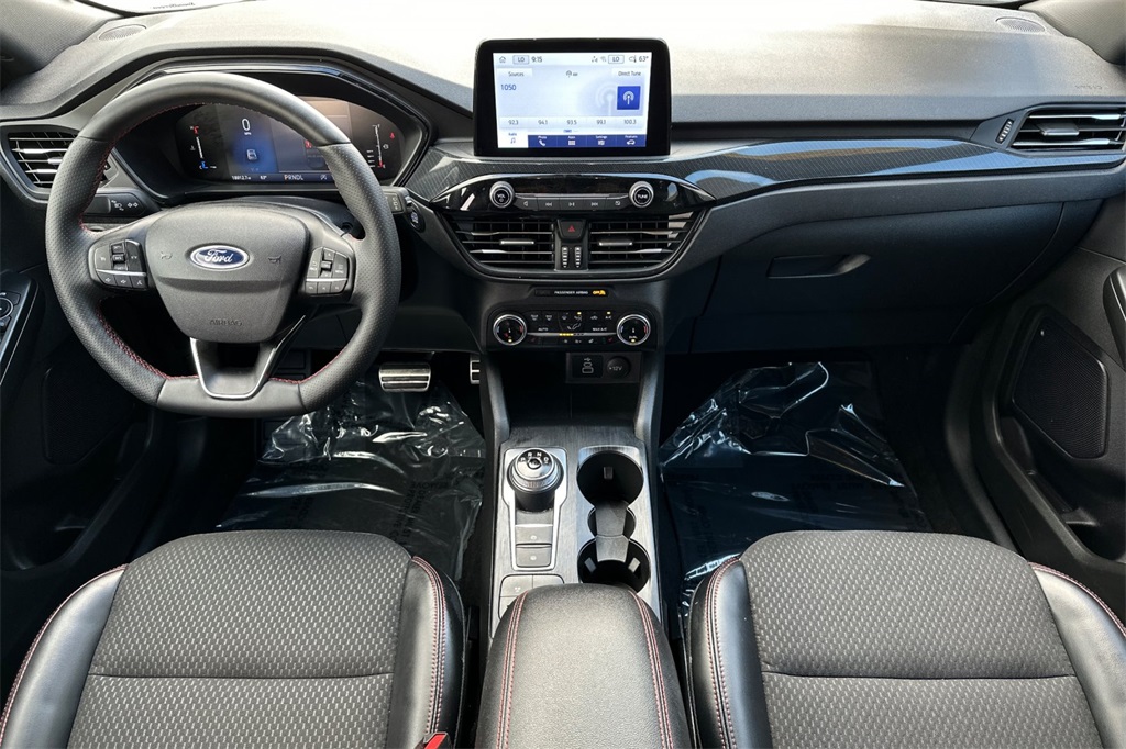 2024 Ford Escape ST-Line photo 13