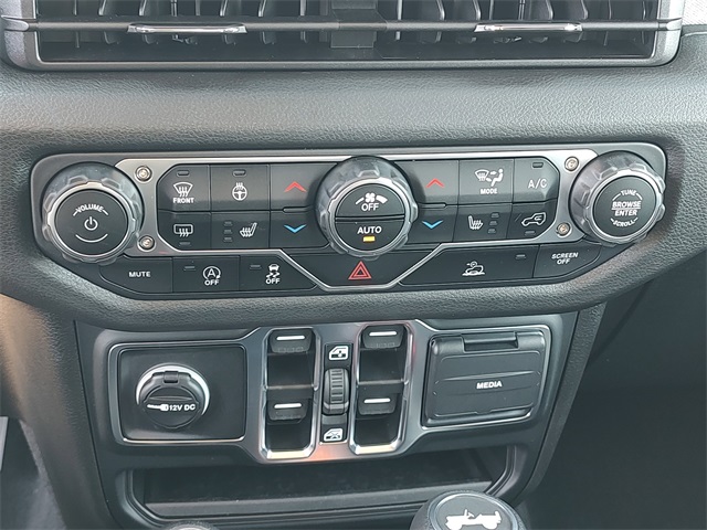 2025 Jeep Wrangler Sport S photo 15