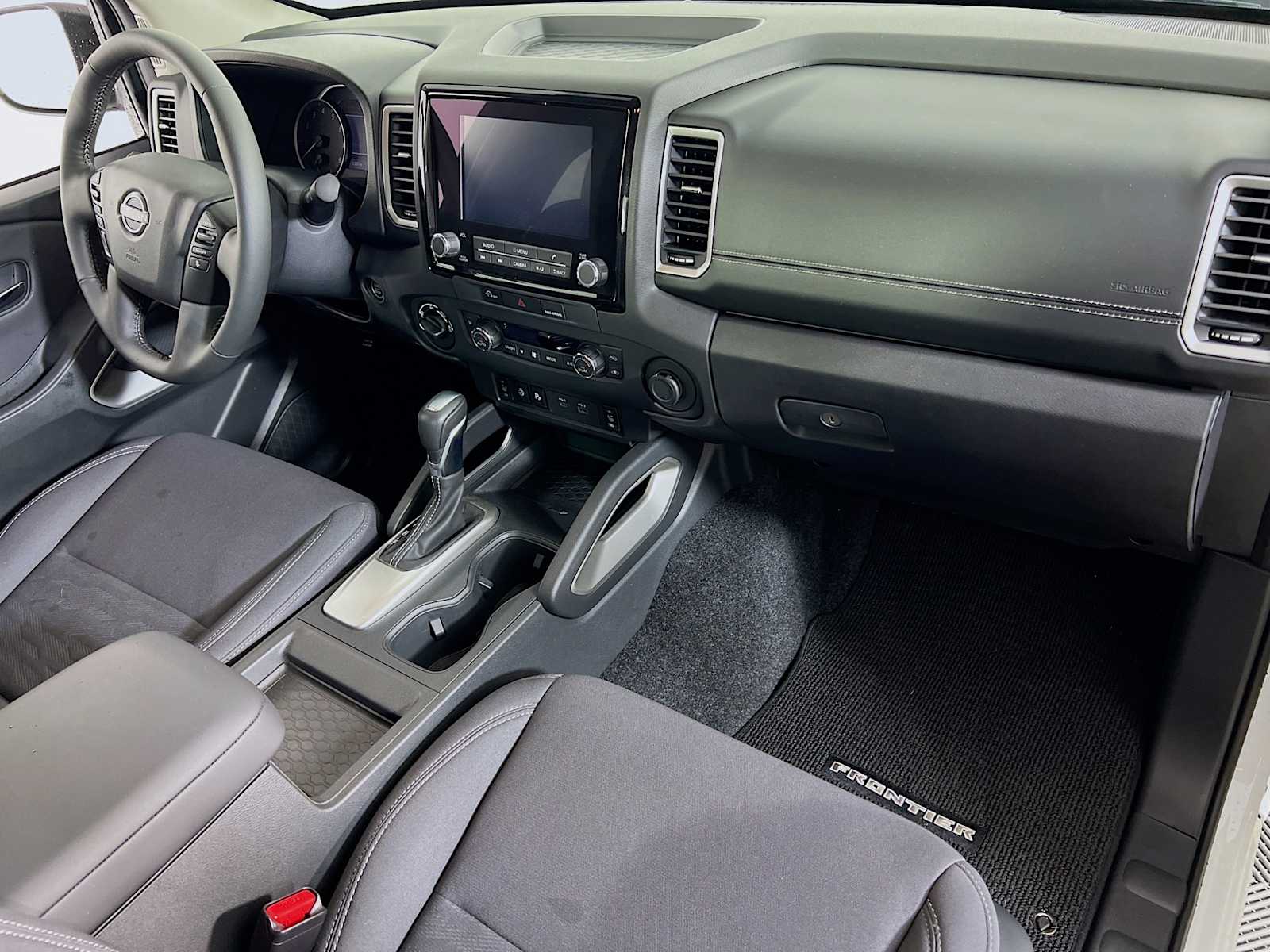2024 Nissan Frontier SV photo 23