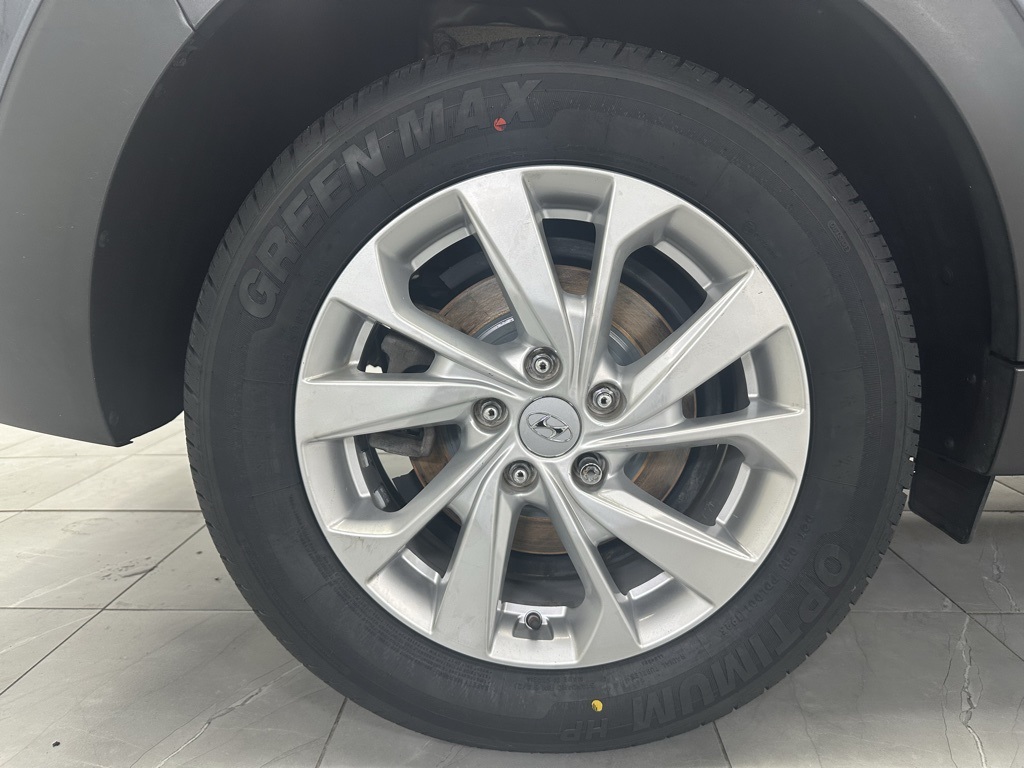 2019 Hyundai Tucson SE photo 12