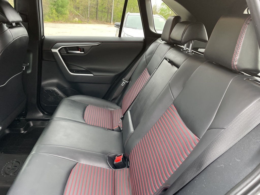 2024 Toyota RAV4 Prime XSE photo 3