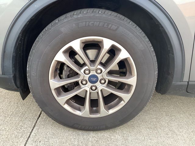 2022 Ford Escape SE photo 5