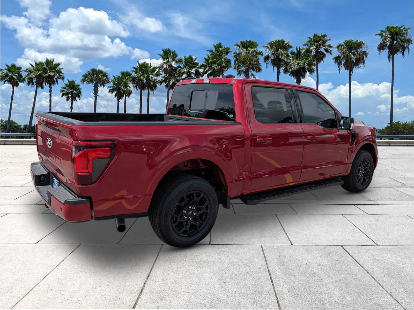2025 Ford F-150 XLT photo 8