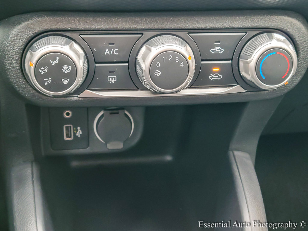 2024 NISSAN KICKS - Image 14