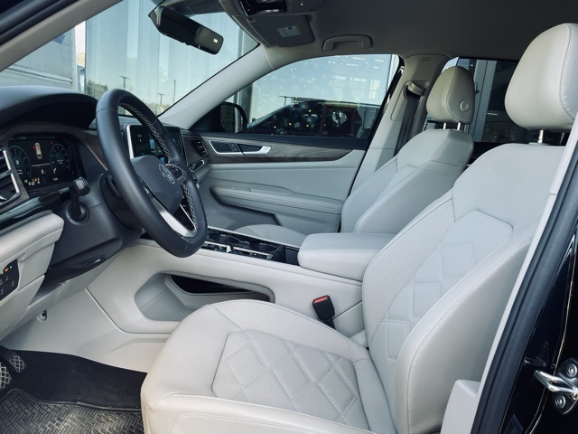 2024 Volkswagen Atlas SE Technology photo 4