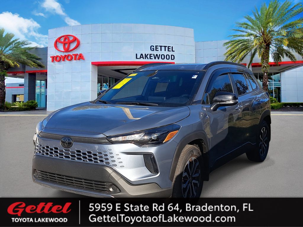 2026 Toyota Corolla Cross SE's photo