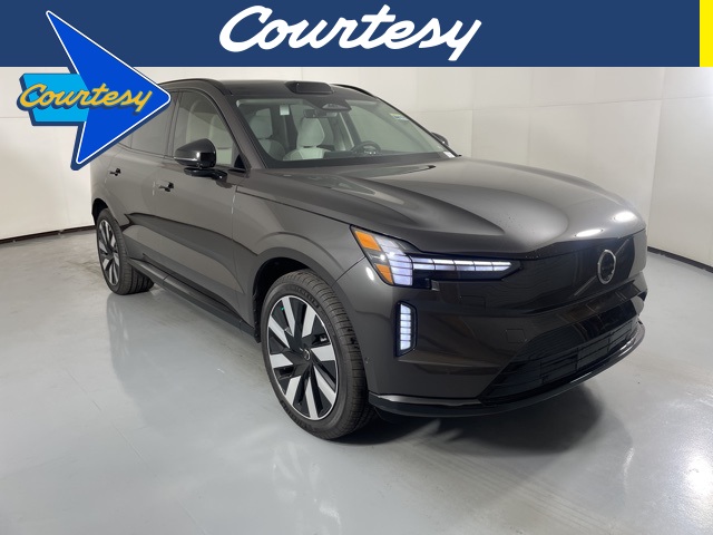 2025 Volvo EX90 Ultra's photo