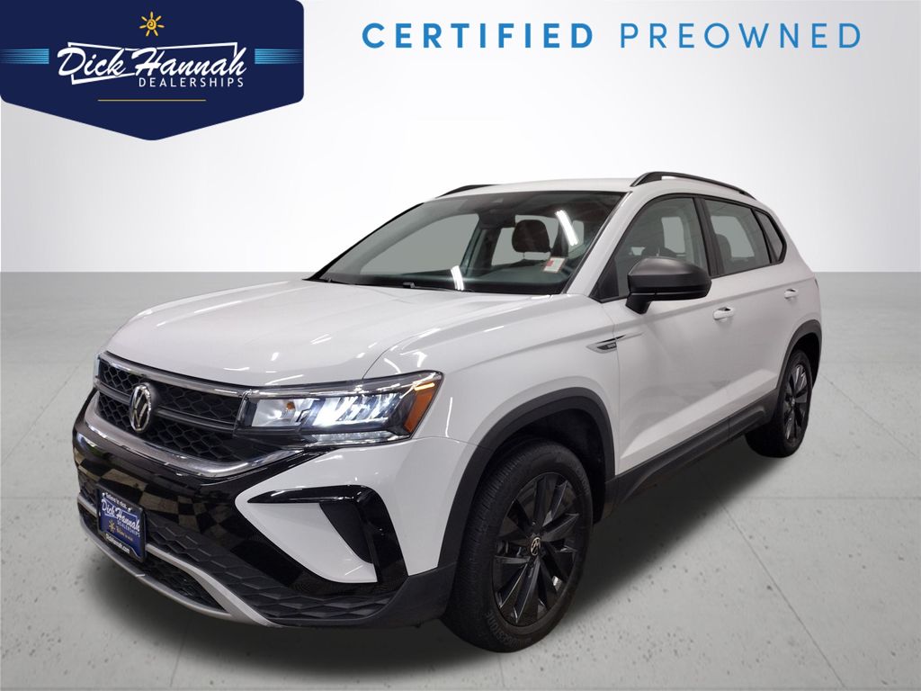 2022 Volkswagen Taos S's photo