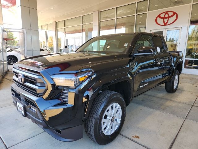 2025 Toyota Tacoma SR5 4x4 Double Cab photo 4