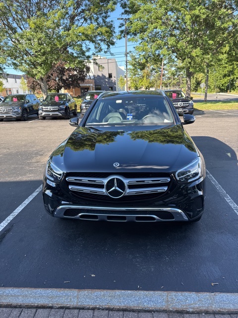 2022 Mercedes Benz GLC 300 4MATIC photo 2