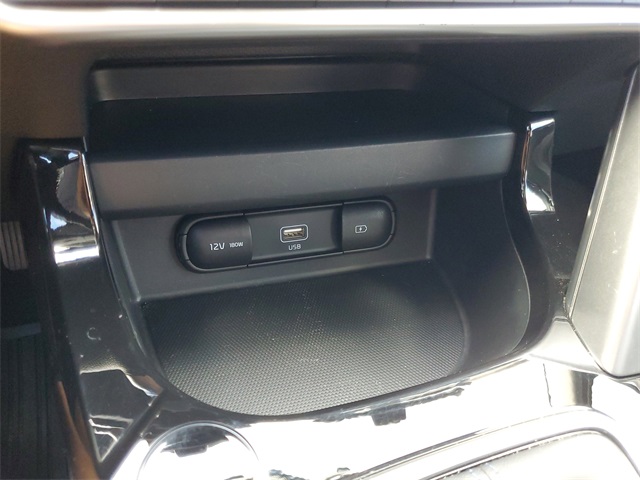 2023 Kia Seltos S photo 21