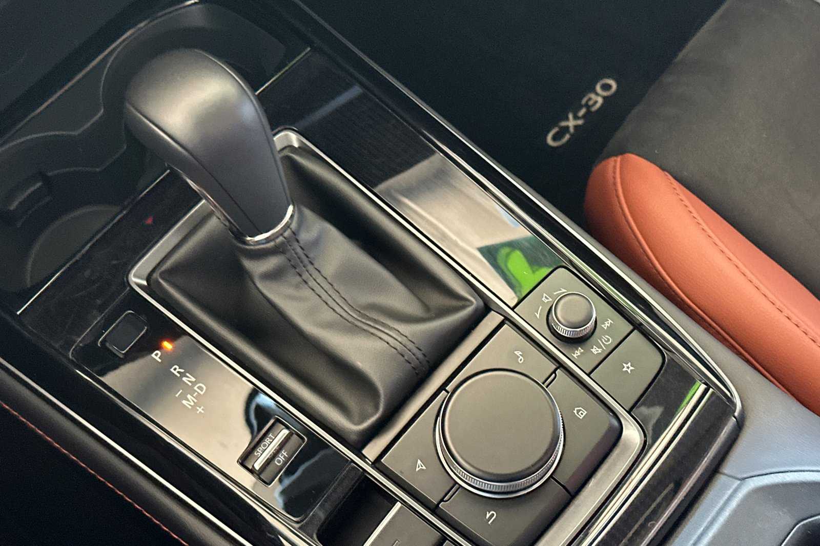 2024 Mazda CX-30 2.5 Carbon Turbo photo 19