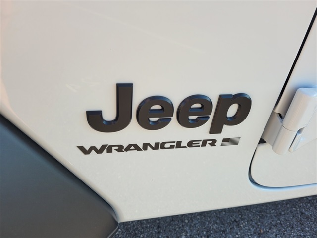 2026 Jeep Wrangler Sport photo 4