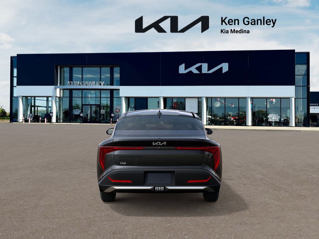 2025 Kia K4 LXS photo 5