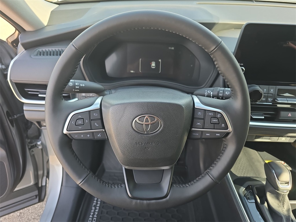 2025 Toyota Highlander Hybrid XLE photo 21