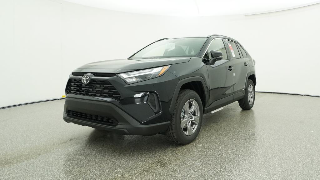 2025 Toyota RAV4 Hybrid XLE photo 4