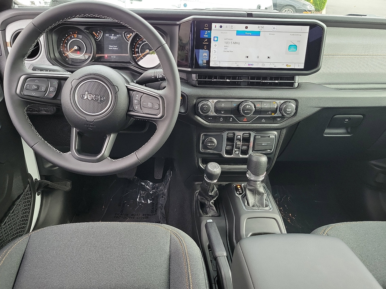 2025 Jeep Gladiator Sport S photo 4