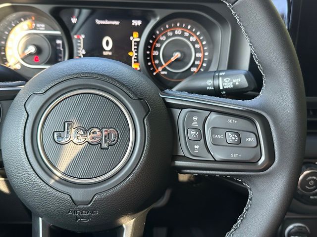 2025 Jeep Gladiator Sport photo 21