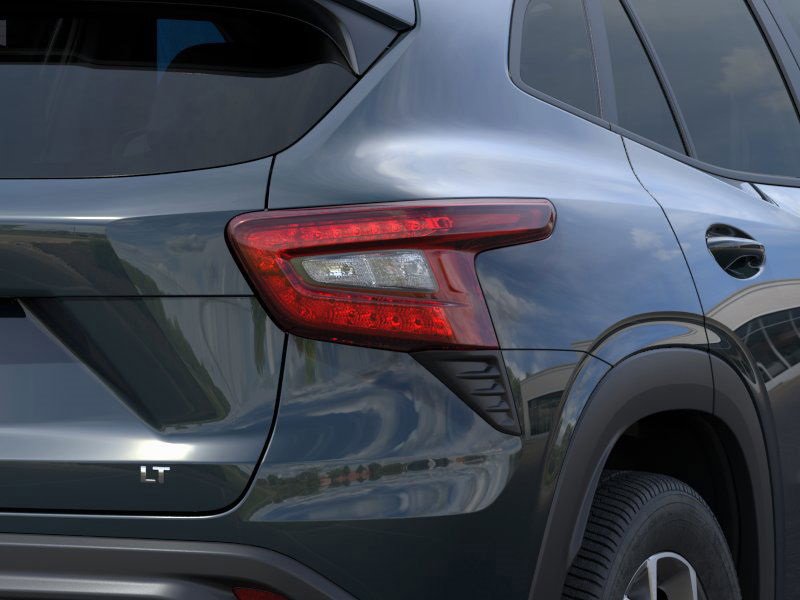 2025 Chevrolet Trax LT photo 6