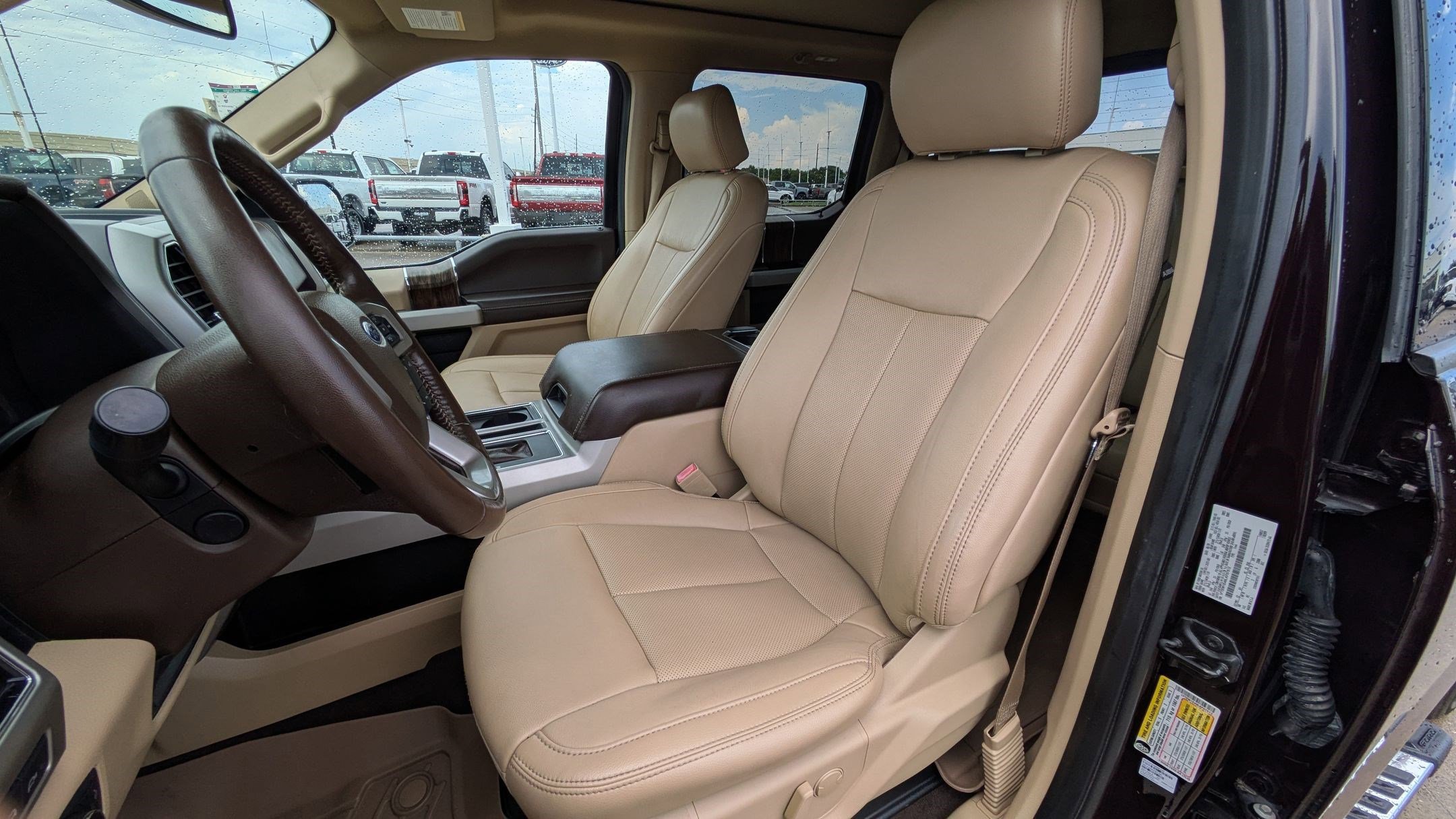 2020 Ford F-150 Lariat photo 14