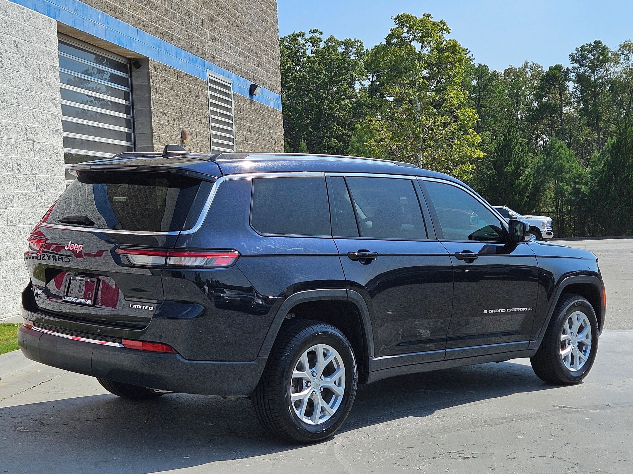 2023 Jeep Grand Cherokee Limited photo 6