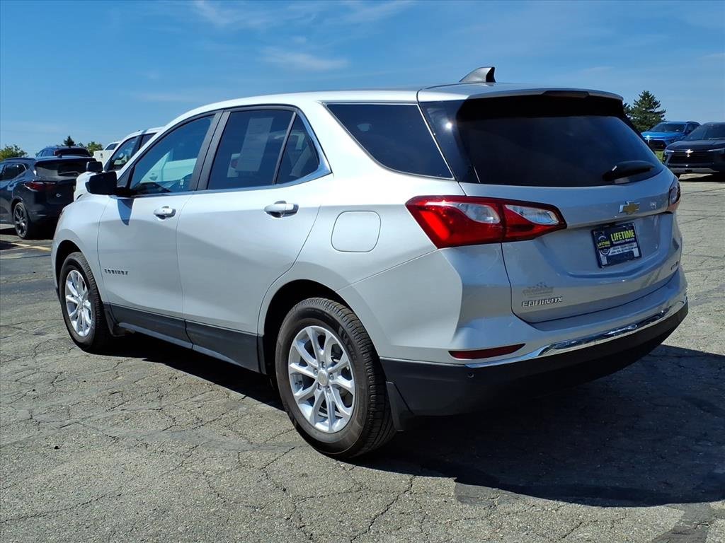 2021 Chevrolet Equinox LT photo 4