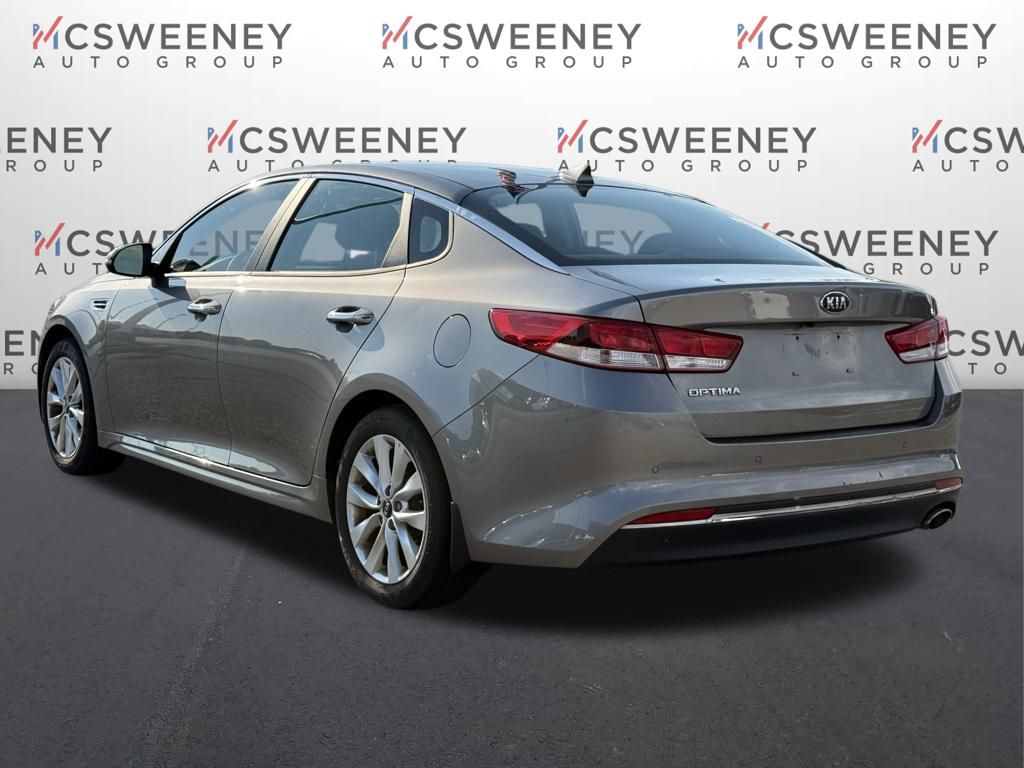 2018 Kia Optima LX photo 3