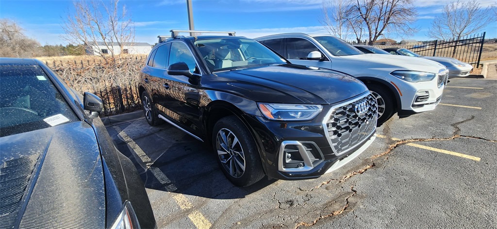 2022 Audi Q5 Premium Plus's photo