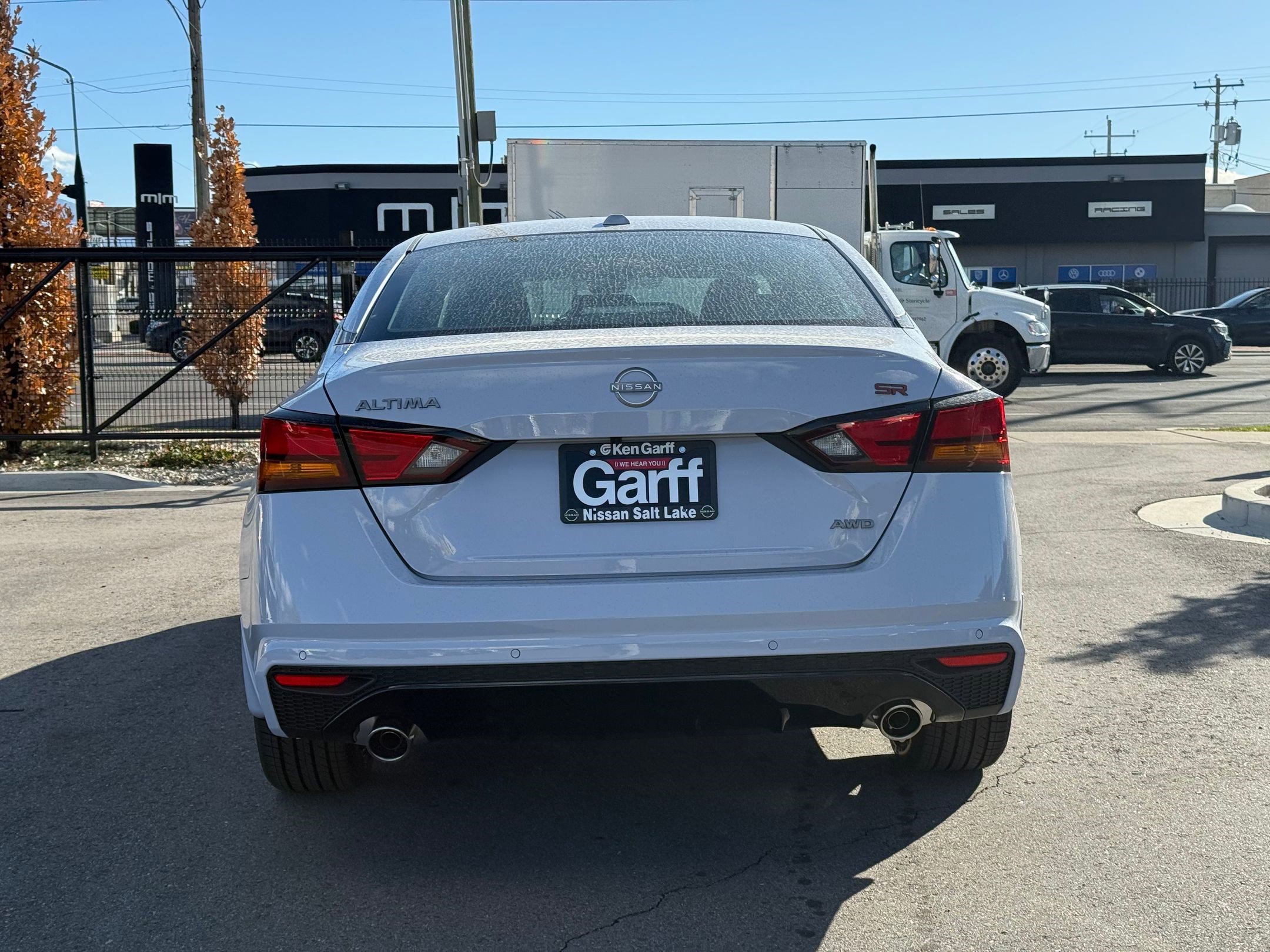 2025 Nissan Altima SR photo 4