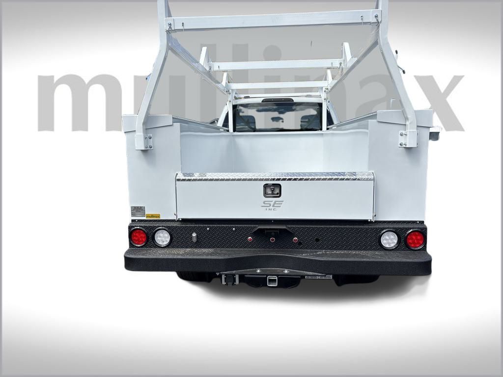 2025 Ford F-350 photo 4