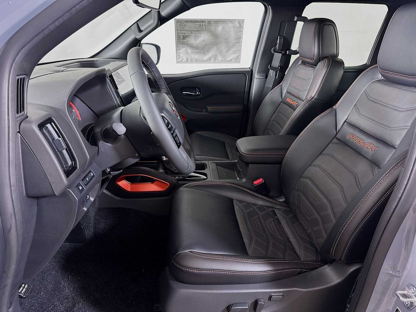 2025 Nissan Frontier Crew Cab PRO-4X photo 4