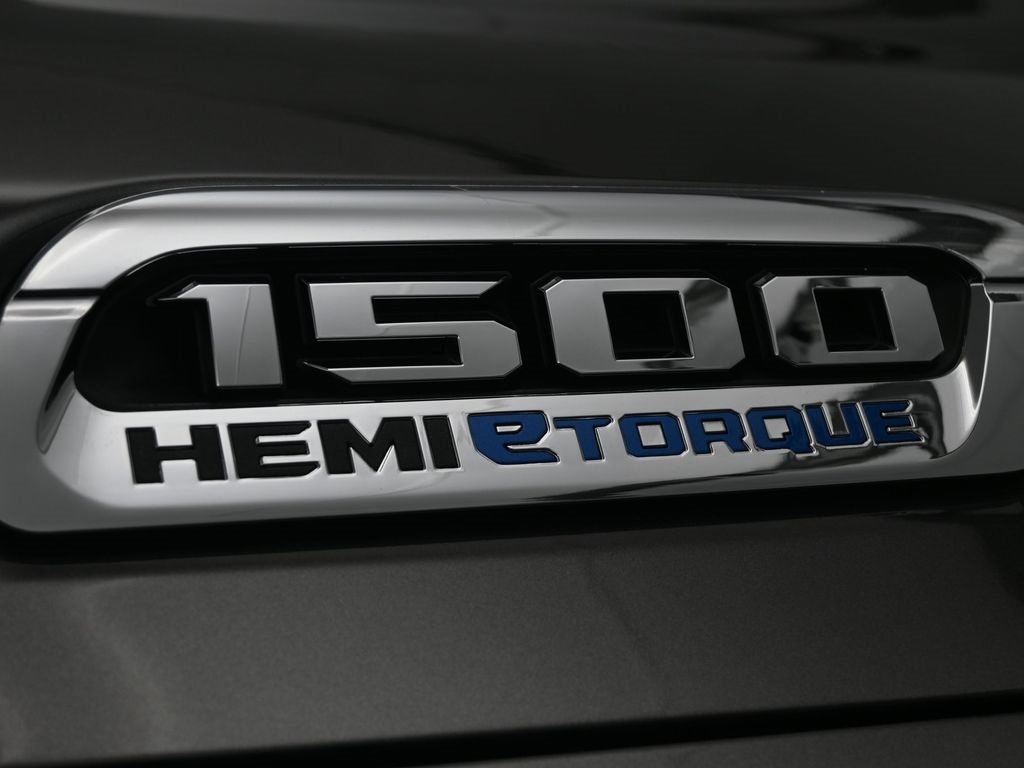 2024 Ram 1500 Laramie photo 14