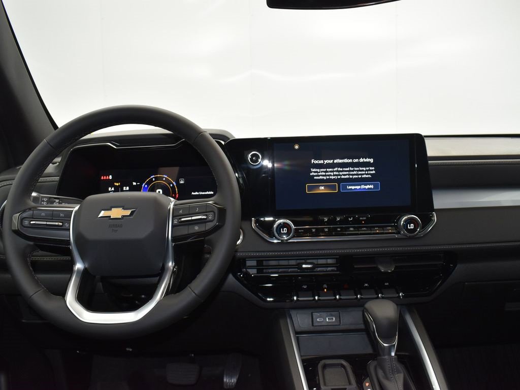 2024 Chevrolet Colorado LT photo 19