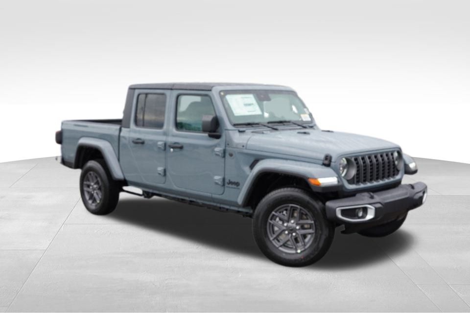 2025 Jeep Gladiator Sport S's photo