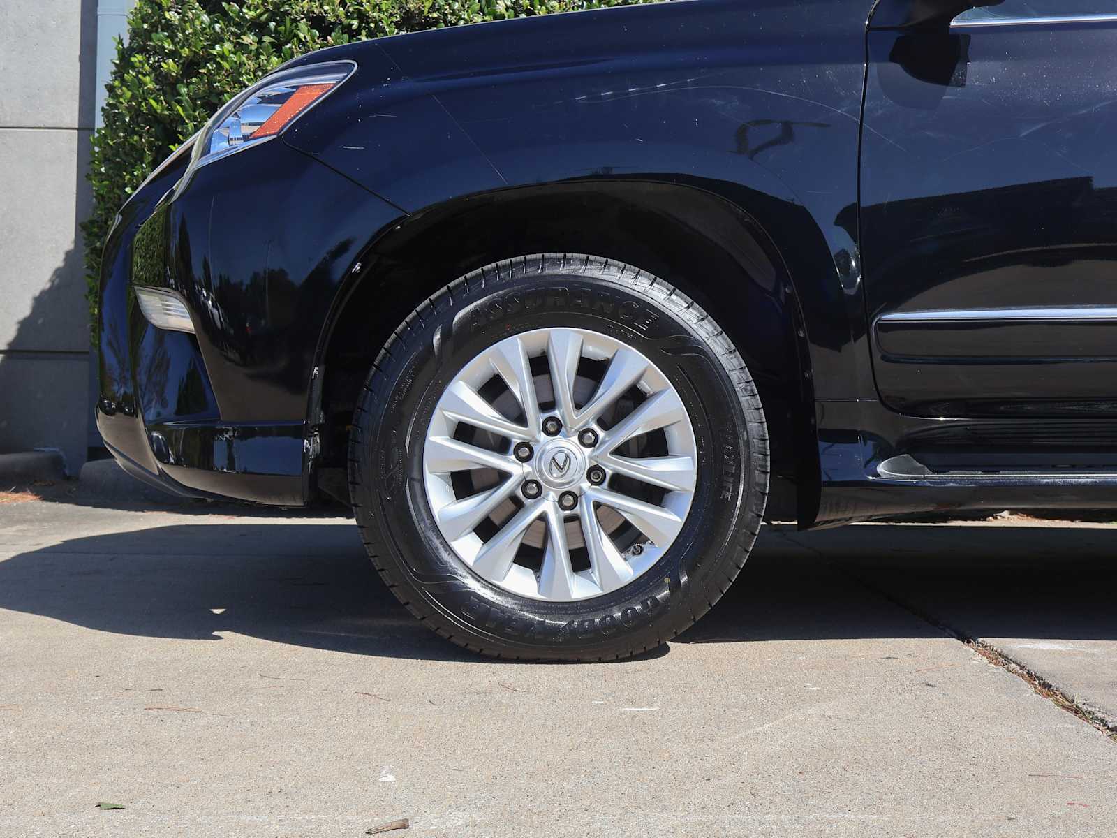 2016 Lexus GX 460 photo 2