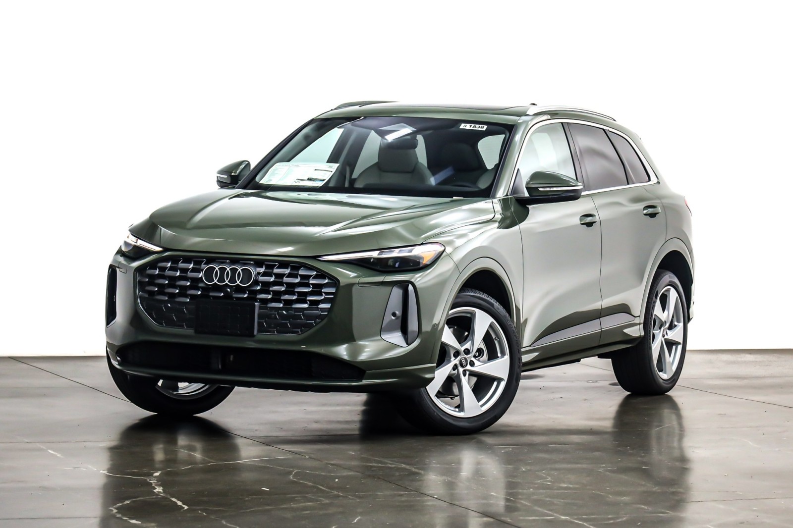 2025 Audi New Q5 Premium Plus's photo