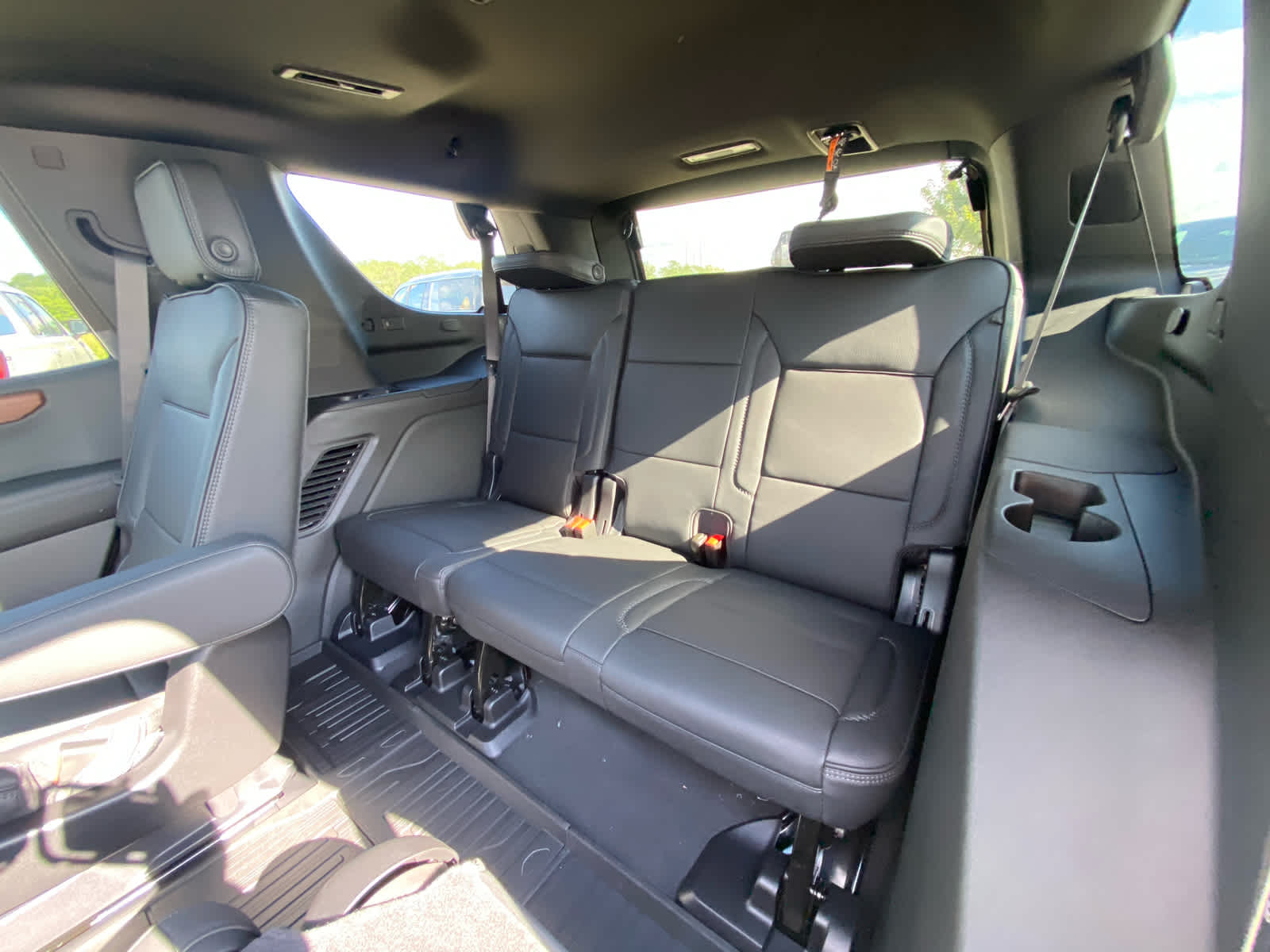 2025 Gmc Yukon Denali photo 30