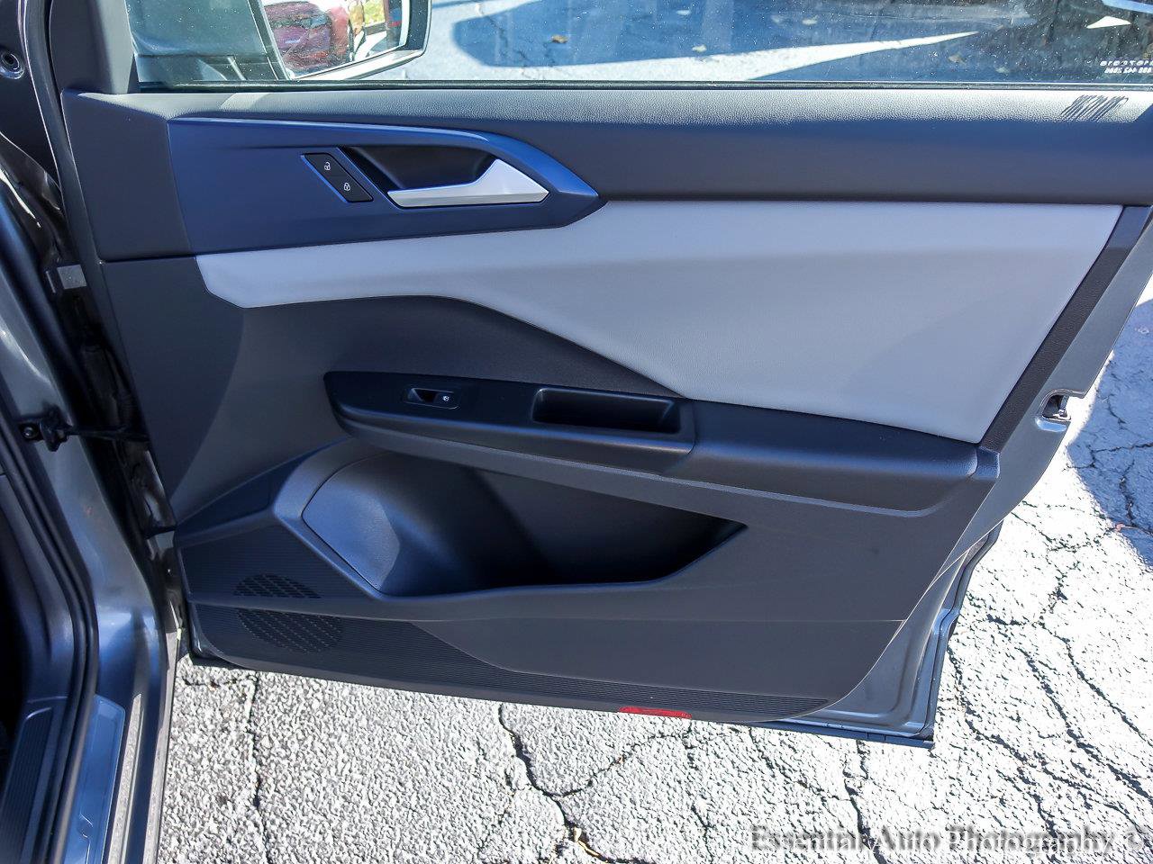 2022 VOLKSWAGEN TAOS - Image 21