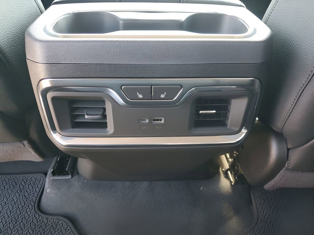 2026 Gmc Sierra 2500 Denali photo 17
