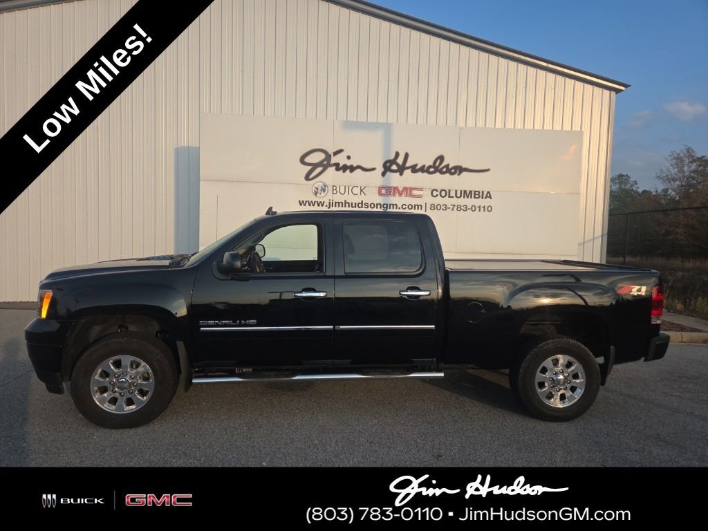 2011 Gmc Sierra 3500 HD Denali photo 2